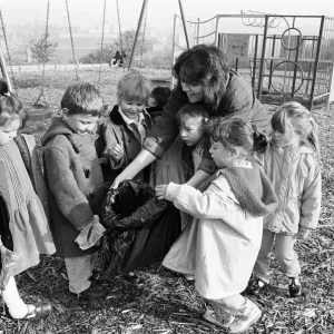 Los niños de la escuela infantil Stile Common están volviéndose verdes a una edad temprana. Los niños de la escuela infantil Stile Common están volviéndose verdes a una edad temprana.
