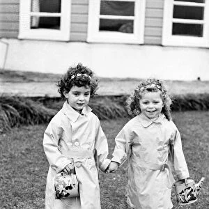Children: Twins. Charlotte Lane and Joanna Lane, the twins playing at Portmerion, N