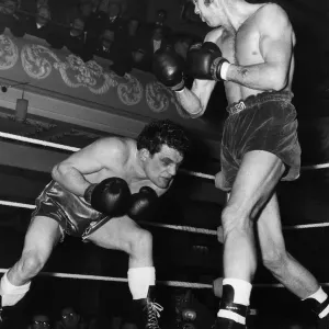 Chris Finnegan the Olympics Gold medallist had an easy victory over Dick Griffiths of