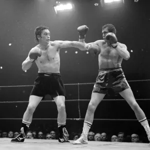Chris Finnegan contre Johnny Frankham Boxe Octobre 1975 combattant au Royal Albert. Chris Finnegan contre Johnny Frankham Boxe Octobre 1975 combattant au Royal Albert.