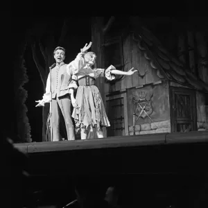 Cinderella rehearsals at the Manchester Palace Theatre. Des O