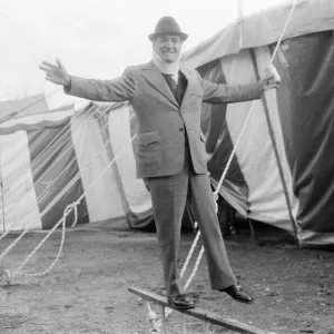 Championnats du monde du cirque, organisés sous la grande tente sur le Clapham Common, Londres. Championnats du monde du cirque, organisés sous la grande tente sur le Clapham Common, Londres.