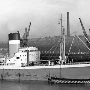 The City of Winchester needs plenty of room at Newcastle Quay in 1954 The City of Winchester needs plenty of room at Newcastle Quay in 1954