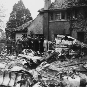 Clacton air crash 1940. German Heinkel He 111 crashed during a minelaying sortie Clacton air crash 1940. German Heinkel He 111 crashed during a minelaying sortie
