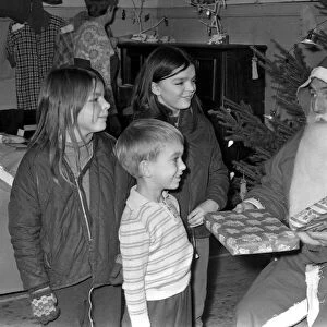 December Collection: 11 Dec 1971