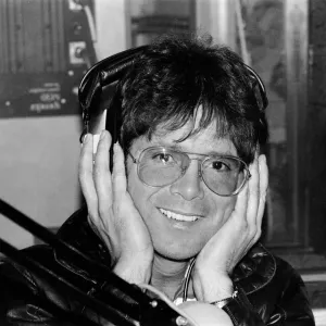 cliff-richard-capital-radio-raise-money-london-21578646.jpg