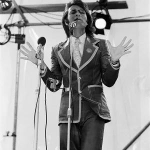 Cliff Richard performing at the Jesus Festival in Hyde Park, London. 1st September 1972 Cliff Richard performing at the Jesus Festival in Hyde Park, London. 1st September 1972