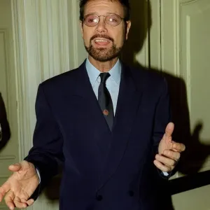 Cliff Richard Singer / Actor December 98 At the Variety Club Luncheon in London Cliff Richard Singer / Actor December 98 At the Variety Club Luncheon in London