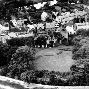 Clifford Castle, Herefordshire 9th May 1939 Clifford Castle, Herefordshire 9th May 1939