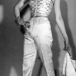 Gold Lame Braid Print: Casual Wear 1957