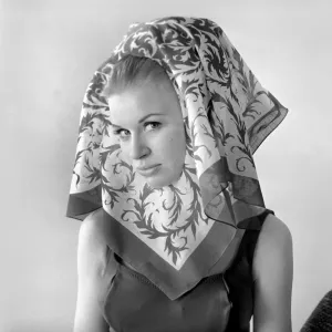 Clothing: Fashion: Headscarf. 1966 B1921-003 Clothing: Fashion: Headscarf. 1966 B1921-003
