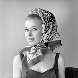 Clothing: Fashion: Headscarf. 1966 B1921-009