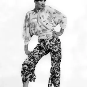 Clothing Fashions 1966: Anne Powell. Voluminous top Clothing Fashions 1966: Anne Powell. Voluminous top
