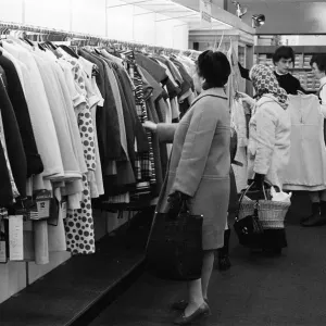 CO-OP Sale, Guildford, Surrey, Thursday 7th January 1971 CO-OP Sale, Guildford, Surrey, Thursday 7th January 1971