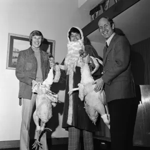 Colin Bell, Jimmy Tarbuck and Bobby Charlton pose with some turkeys. 23rd December 1971 Colin Bell, Jimmy Tarbuck and Bobby Charlton pose with some turkeys. 23rd December 1971