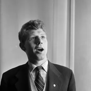 Colin Grainger, Sunderland footballer turned singer. 3rd May 1957