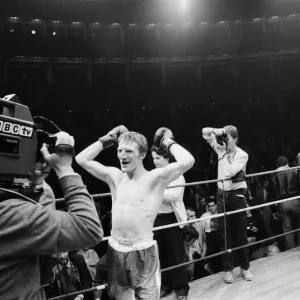 Colin Jones v Kirkland Laing for the British Welterweight Title