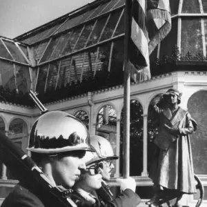 Celebrazioni del Giorno di Colombo a Sefton Park Palm House, Liverpool, 12 ottobre 1978.