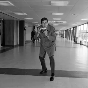 Comedian Jerry Lewis arriving at Heathrow Airport from Los Angeles today. 26th May 1969 Comedian Jerry Lewis arriving at Heathrow Airport from Los Angeles today. 26th May 1969