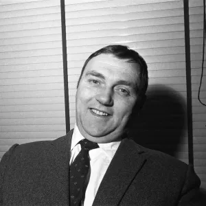 Comedian Les Dawson, pictured ahead of his spot on tomorrow nights Comedian Les Dawson, pictured ahead of his spot on tomorrow nights