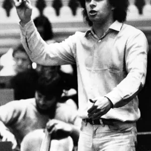 Conductor Simon Rattle, 19 de febrero de 1987.