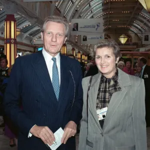 The Conservative Party Conference, Blackpool. Michael and Ann Heseltine. October 1989 The Conservative Party Conference, Blackpool. Michael and Ann Heseltine. October 1989
