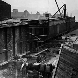 Construction of the new Tyne Bridge. The first "push"