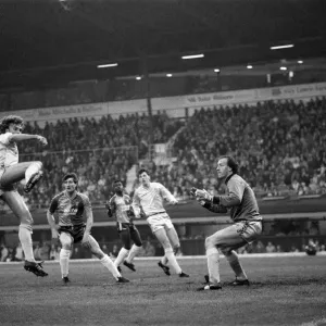 Coventry 2 -1 Aston Villa, First Division game held at Highfield Road. 26th November 1988 Coventry 2 -1 Aston Villa, First Division game held at Highfield Road. 26th November 1988