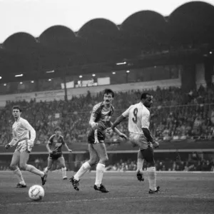 Coventry 2 -1 Aston Villa, First Division game held at Highfield Road. 26th November 1988 Coventry 2 -1 Aston Villa, First Division game held at Highfield Road. 26th November 1988