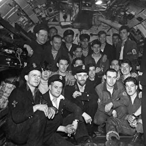 The crew of HMS Trident pose for the camera before going on patrol. October 1944 P012200