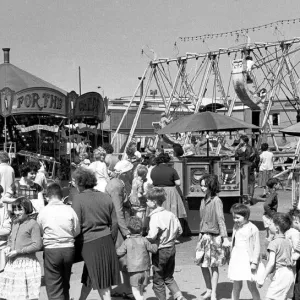 Crowd scenes at the fair On Coventrys Hearsall Common. 3rd June 1963 Crowd scenes at the fair On Coventrys Hearsall Common. 3rd June 1963