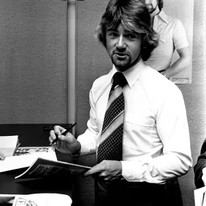 Crowds Besiege Binns, Noel Edmonds in Newcastle Print 1979 Crowds Besiege Binns, Noel Edmonds in Newcastle Print 1979