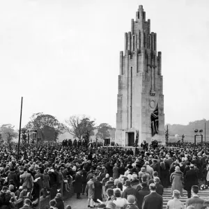 Crowds gather at Coventry war memorial in Coventry, West Midlands (formerly Warwickshire) Crowds gather at Coventry war memorial in Coventry, West Midlands (formerly Warwickshire)
