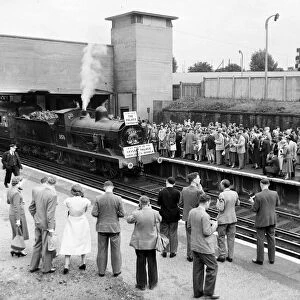 Crowds gather for the last train from Crystal Palace to Richmond, in September, 1954