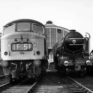 Crowds gathered to see The Flying Scotsman leave Stockton Station Crowds gathered to see The Flying Scotsman leave Stockton Station