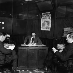 Daily Mirror, Bouverie Street, a consultation. Left to right, C Hosken Daily Mirror, Bouverie Street, a consultation. Left to right, C Hosken