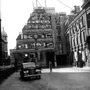Daily Mirror building decorated to celebrate VJ day to mark the end of WW2