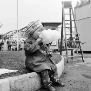 Daily Mirror Day at Belle Vue Zoological Gardens, Belle Vue, Manchester, June 1962 Daily Mirror Day at Belle Vue Zoological Gardens, Belle Vue, Manchester, June 1962