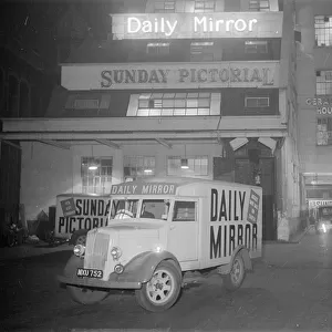 Daily Mirror Offices, Geraldine House, Fetter Lane, London, 8th April 1954