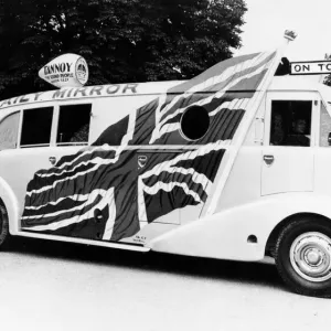 The Daily Mirror Eight Tour Bus Print, Circa July 1937