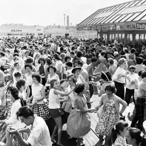 Blackpool Pier Rock and Roll Print 4th August 1960