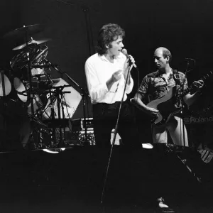 David Essex, in concert at The Hexagon Theatre, Reading, Berkshire, England, June 1980 David Essex, in concert at The Hexagon Theatre, Reading, Berkshire, England, June 1980