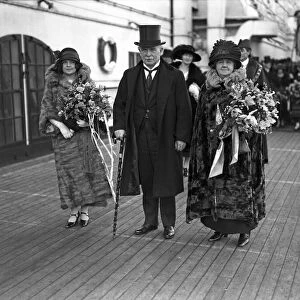 David Lloyd George, politician, arriving home from America with his wife Margaret Lloyd