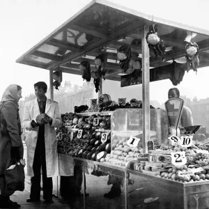 Modern De-Luxe Street Stall Print Modern De-Luxe Street Stall Print