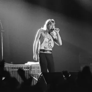 Def Leppard, the first headlining act at play at The Forum Def Leppard, the first headlining act at play at The Forum