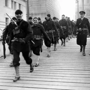 La defensa de la ciudad de Shanghai, China en 1927. Marineros de los Estados Unidos.