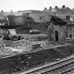 Demolition of Abbey Street Station, Nuneaton. 18th March 1976