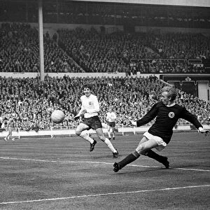 Denis Law & Martin Peters England v Scotland game 1967