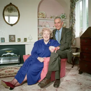 Denise Robertson feature. 27th October 1989 Denise Robertson feature. 27th October 1989