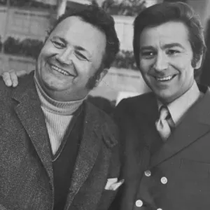 Des O Connor and Harry Secombe at press call - November 1969 -----
